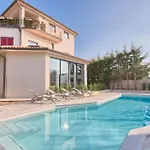 Lovely Apartment In Pula With Wifi Διαμέρισμα