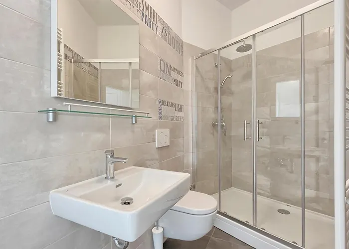 2 Bedroom Amazing In *