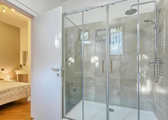 2 Bedroom Amazing In Appartement Pula