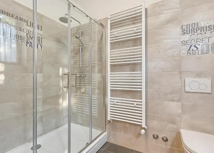 2 Bedroom Amazing In Appartement Pula