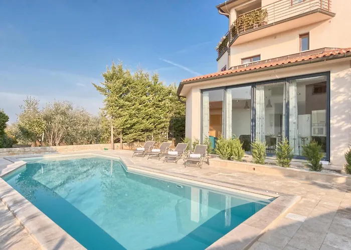 Appartement 2 Bedroom Amazing In Pula